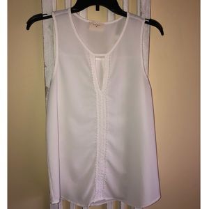 Everly Dress detailed keyhole dress shirt